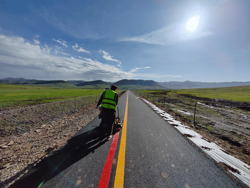 甘孜道路划线施工