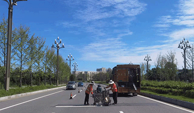 城市道路如何进行道路划线？