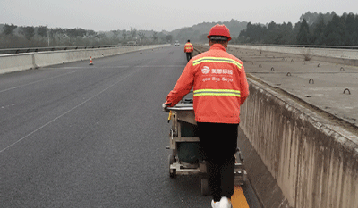 道路划线之热熔标线施工后为什么容易开裂？