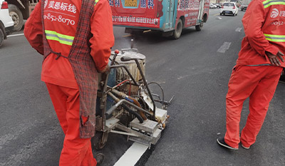 高速公路上进行热熔标线施工有哪些注意事项？