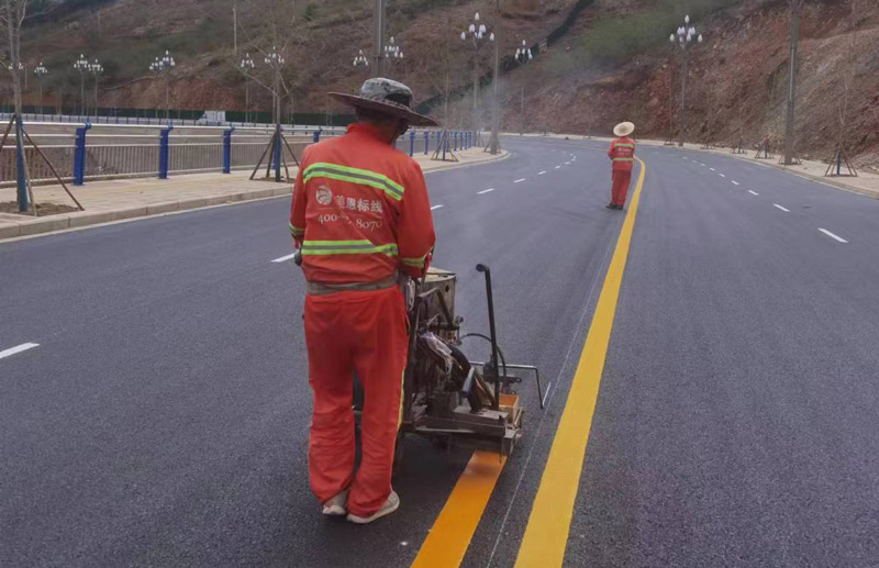 道路划线之双组份标线施工有哪些注意事项？