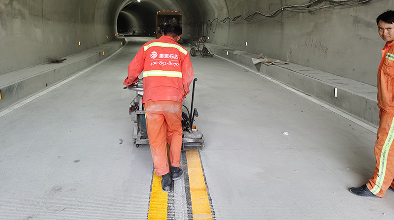 道路划线施工